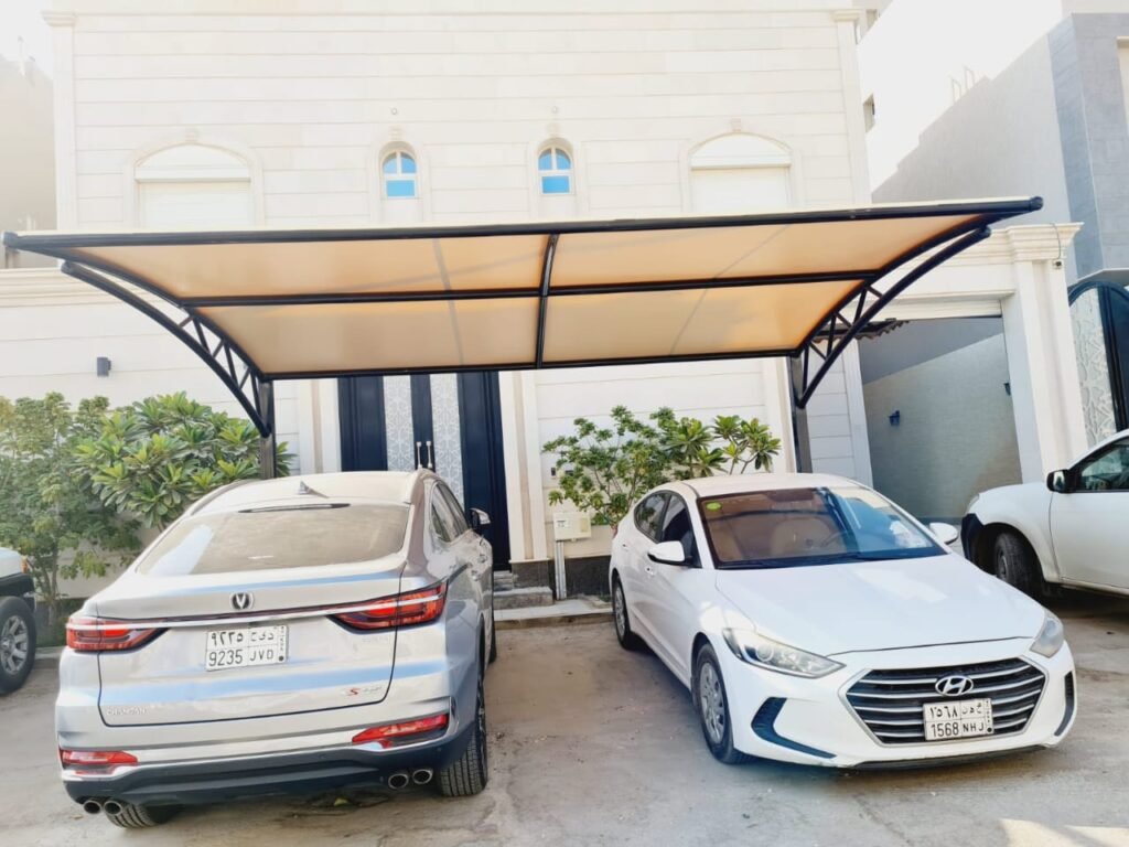 مظلات بولي إيثيلين لمواقف السيارات
