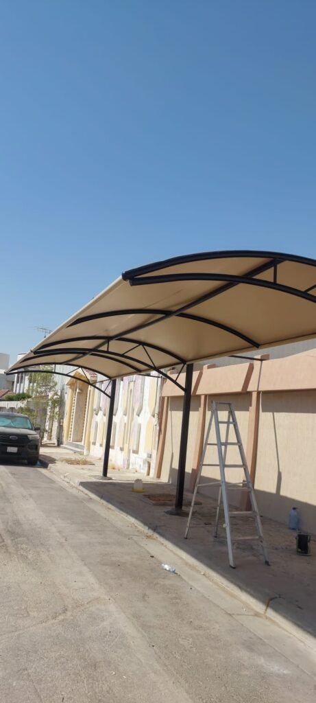 مظلات سيارات قماشية للفلل في الرياض